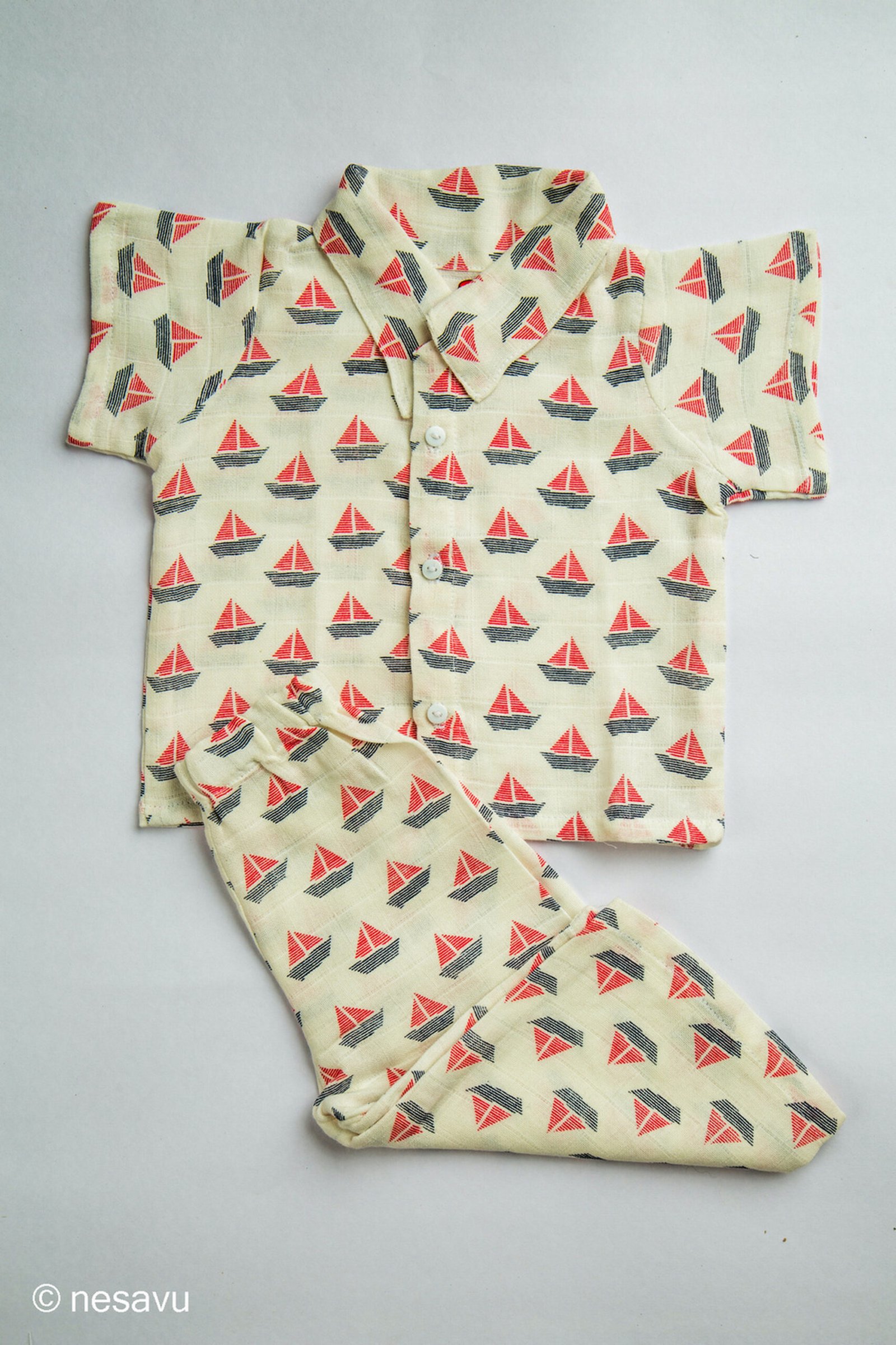 Baby Night Suit for Boys in Boat Fabric _2/0_6 Months