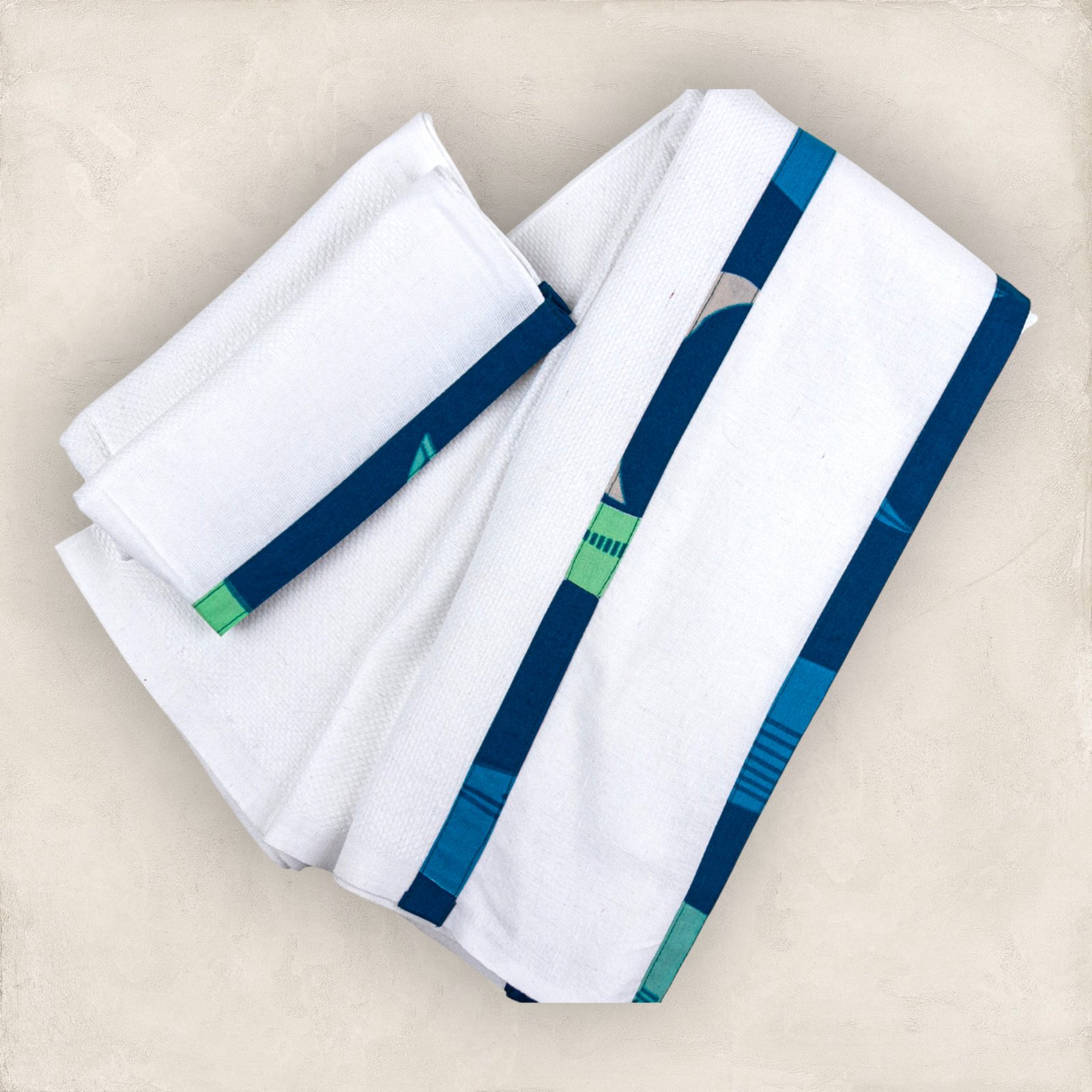 Soft Cotton Cindhal Blue Fish Print Bordered Baby Towel/Set Of 2