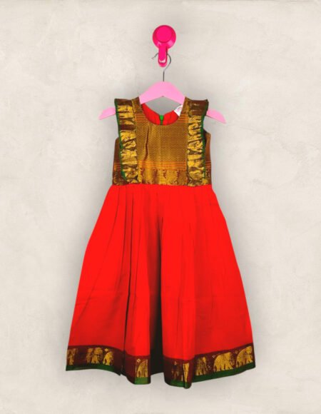 Red and Green Gown In Cotton/5-6 Years