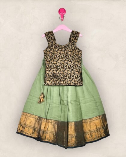 Green and Black Jaquard Long Skirt and Blouse/5-6 Years