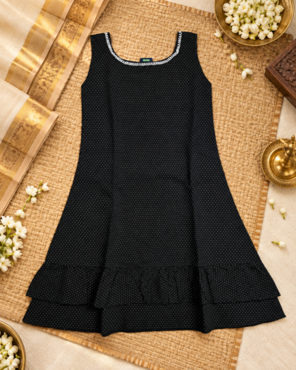 Simple A Line Frock With Frill On the Bottom/5-6 years